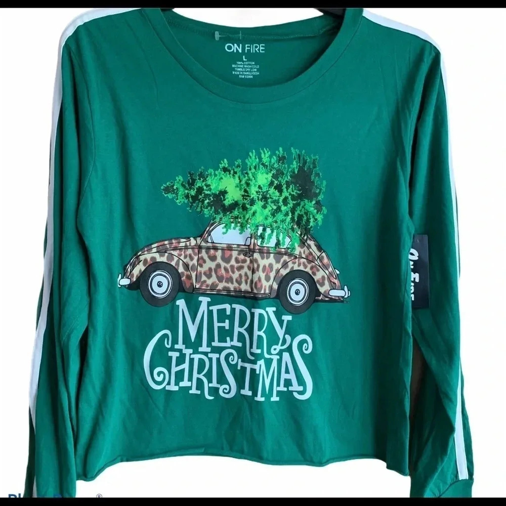 *NEW ON FIRE Striped Long Sleeve Christmas T-Shirt
